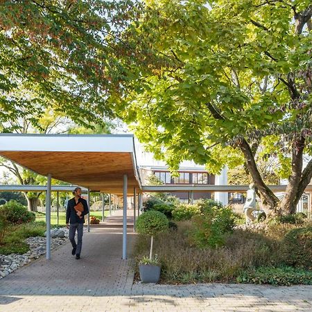 Hotel Coop Tagungszentrum & Hotelpark Im Gruenen Muttenz Esterno foto