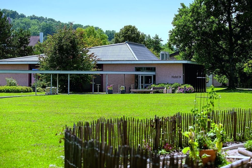 Hotel Coop Tagungszentrum & Hotelpark Im Gruenen Muttenz Esterno foto