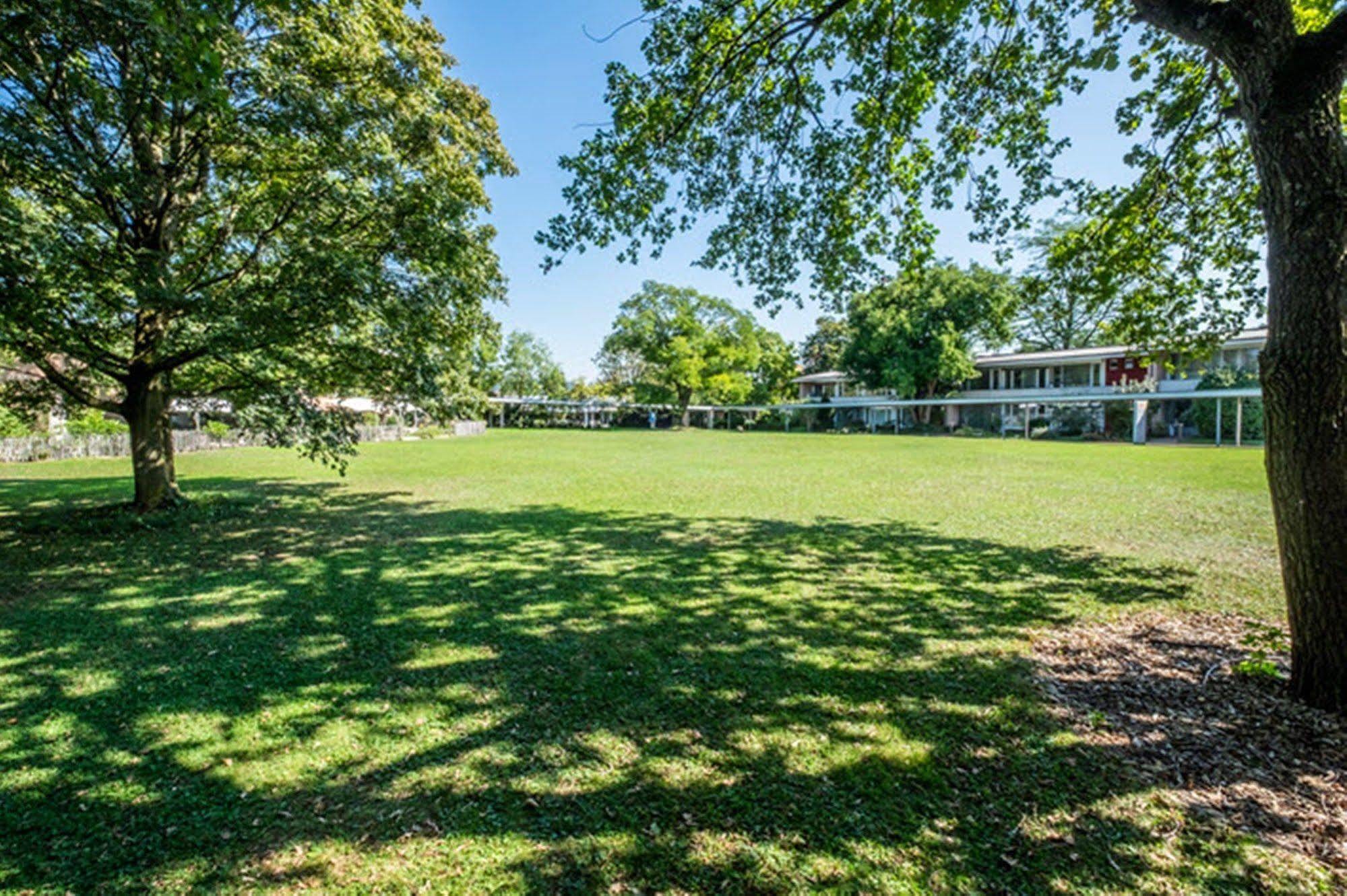 Hotel Coop Tagungszentrum & Hotelpark Im Gruenen Muttenz Esterno foto